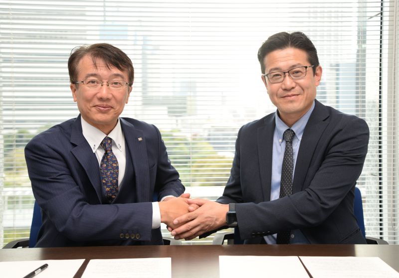 TGES本社での合意締結の様子